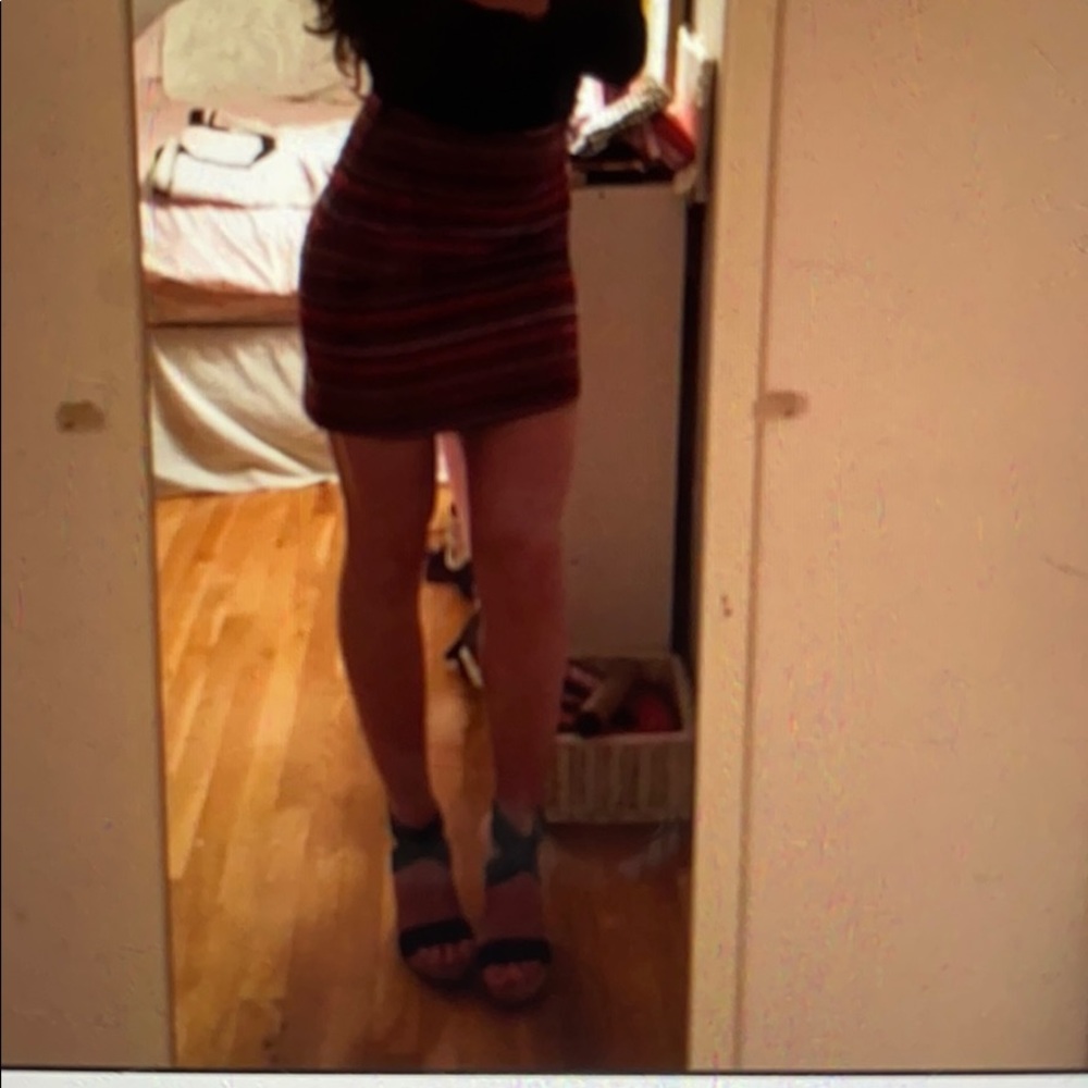 Mini skirt - Picture 2 of 2